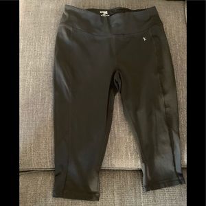 Black Capri leggings